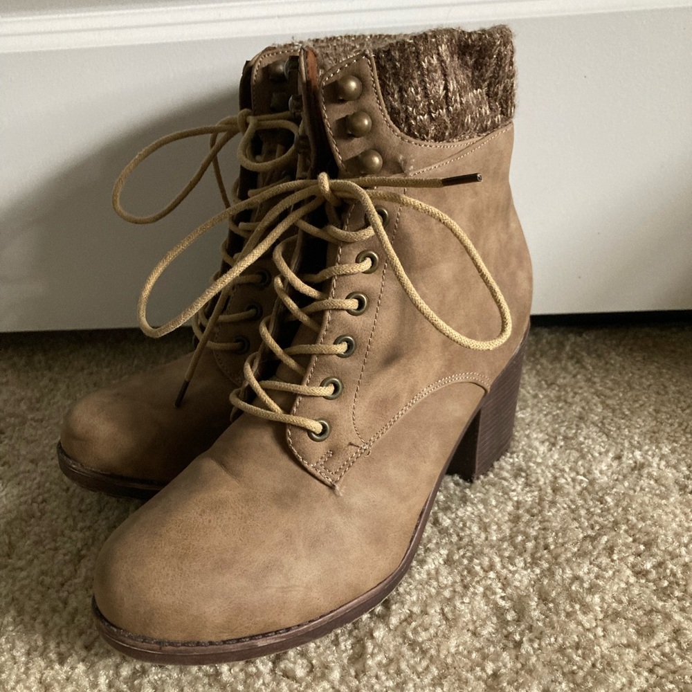 Women’s Heeled Boots